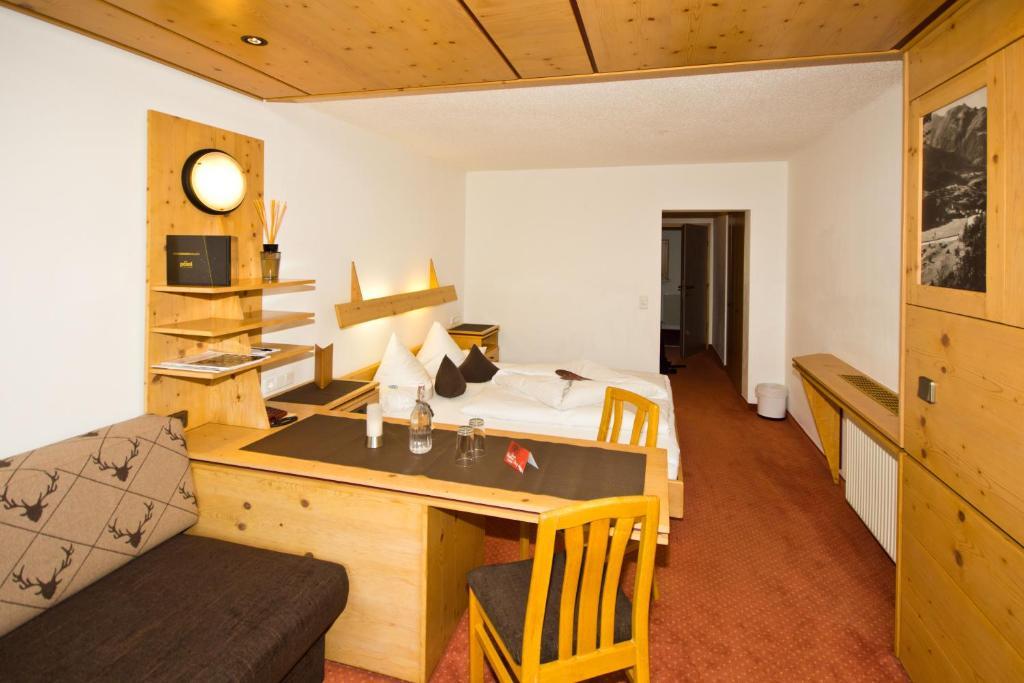 Hotel Garni Hainbacherhof Sölden Habitación foto